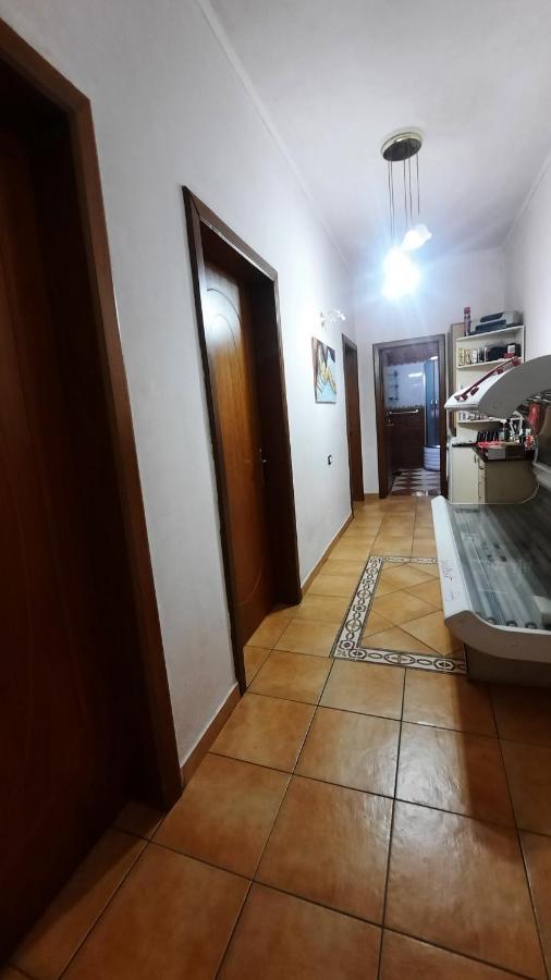 In Apartament *